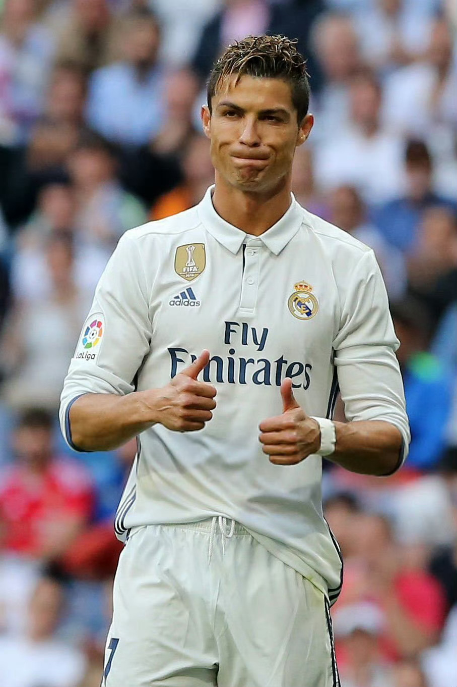 C罗皇马皇马2比0塞维利亚和c罗一起siu到最后 🚨今天凌晨西甲对阵塞尔塔是皇