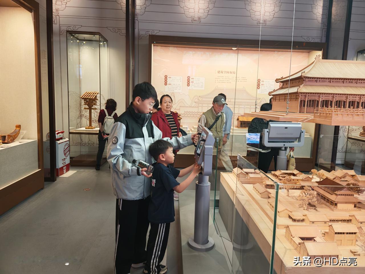 五月二日
参观邯郸成语博物馆
带娃游邯郸