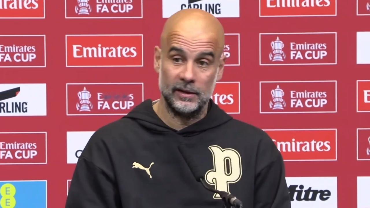 瓜迪奥拉回答曼城是否可能实现国内三冠王👇：

“太过遥远了。在足总杯决赛之前，