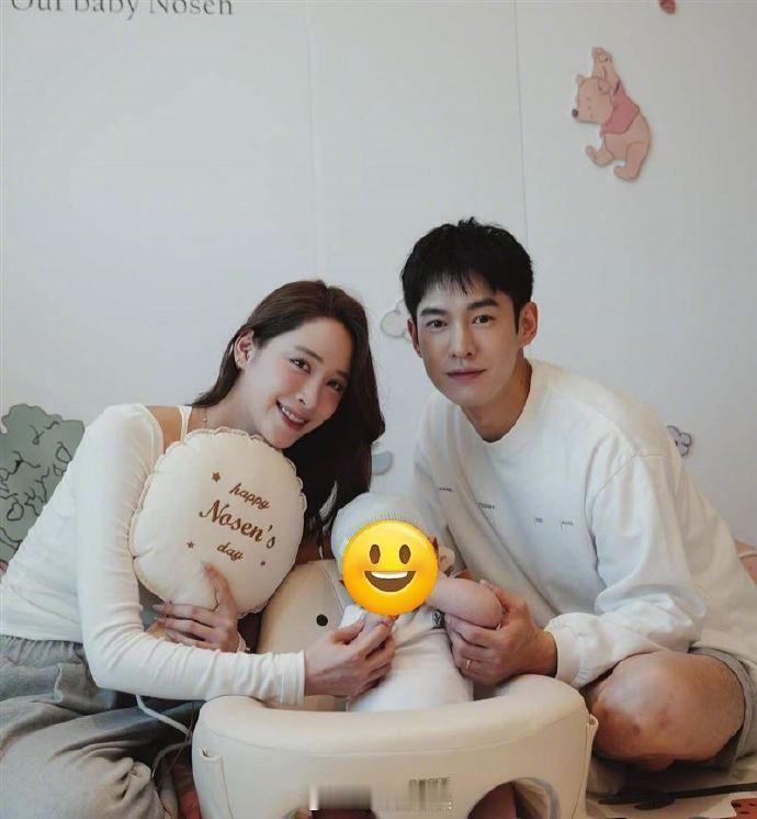 欧阳妮妮主动献血欧阳妮妮献血 7 月 9 日，张书豪分享带儿子打预防针回家路上遇