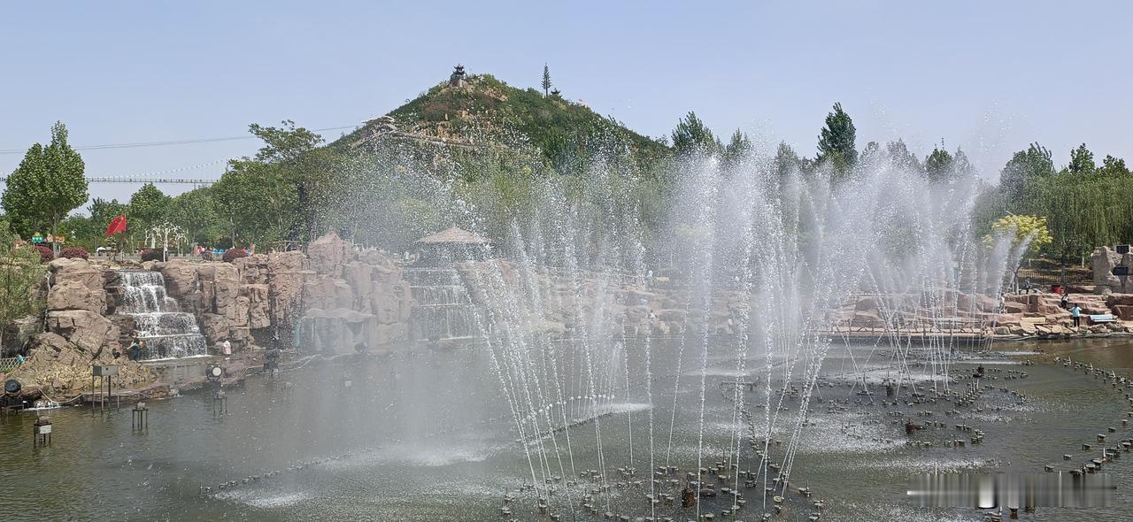 分享一张你在山里的照片