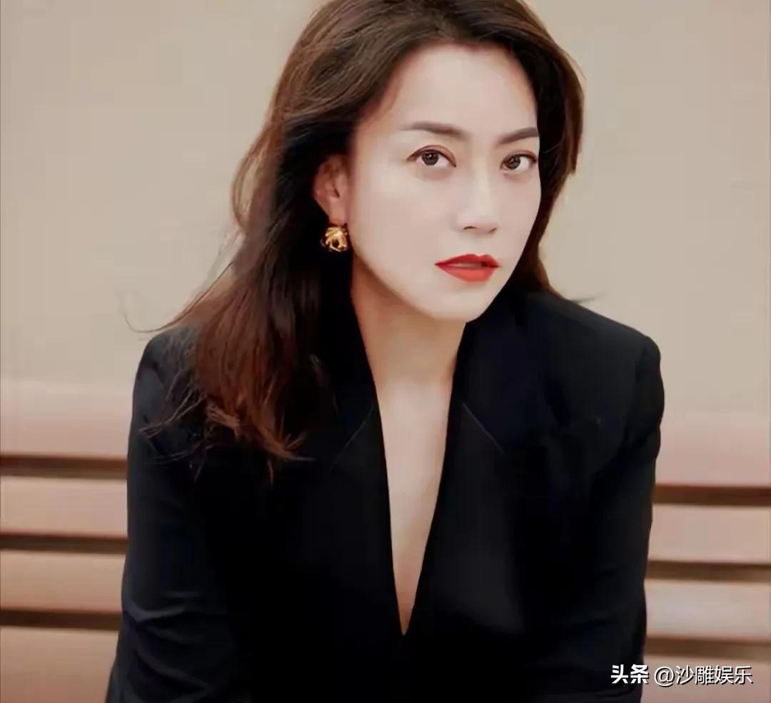 谢霆锋经纪人 ，激动官宣！


3月26日晚18:14，英皇娱乐金牌经纪人霍汶希