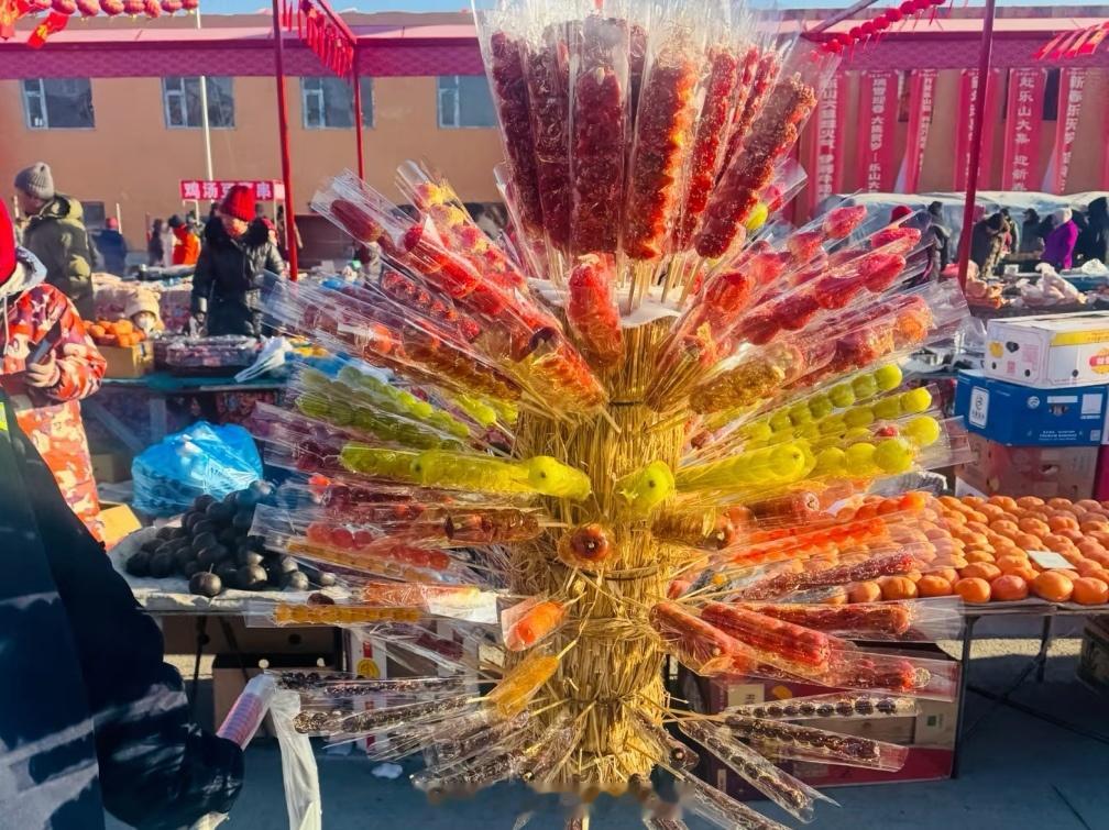 “进了腊月就是年”，这话真是一点不假。在长春赶年集，那才叫一个热闹，能让你一下子