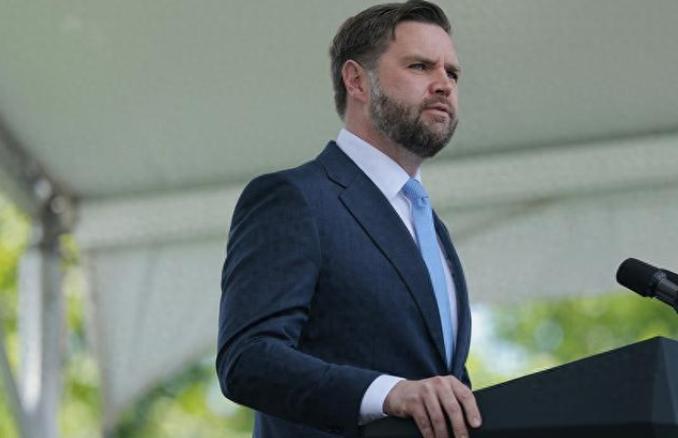 万斯居然也成了最大赢家？
美国副总统万斯反对跟伊朗开战，被排挤出了特朗普的权力圈