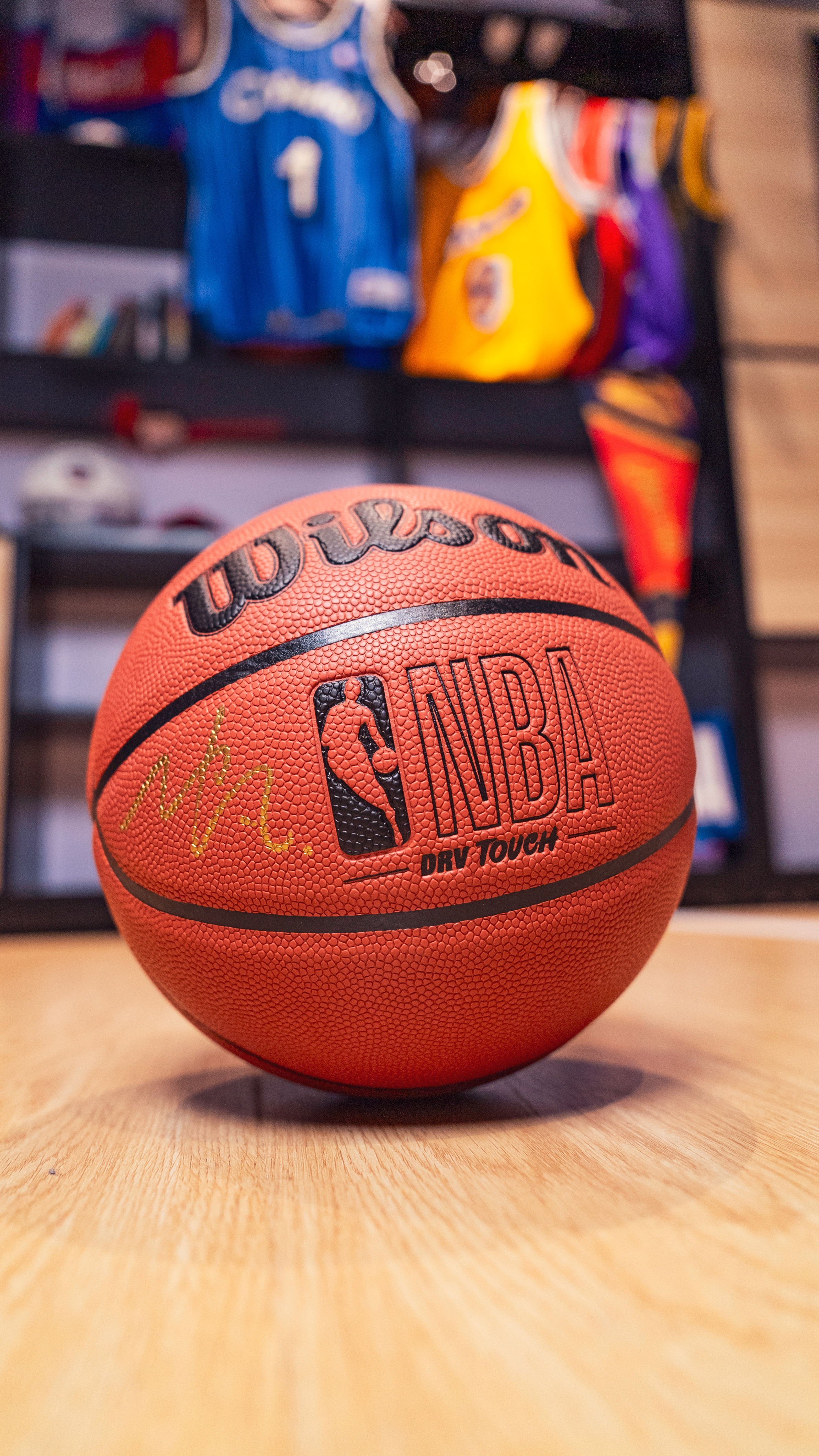 【转评】纯纯铁粉不劳而获时间我这收到一颗Wilson的NBA DRV TOUCH