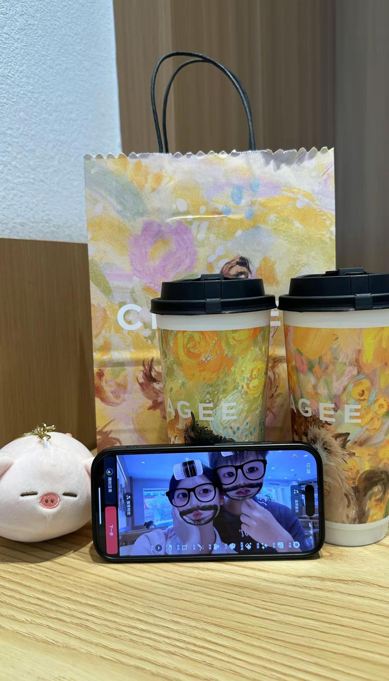 我会反复爱上我的男朋友 因为隔一段时间我就会发现 这个人太好了 这辈子遇到他真幸