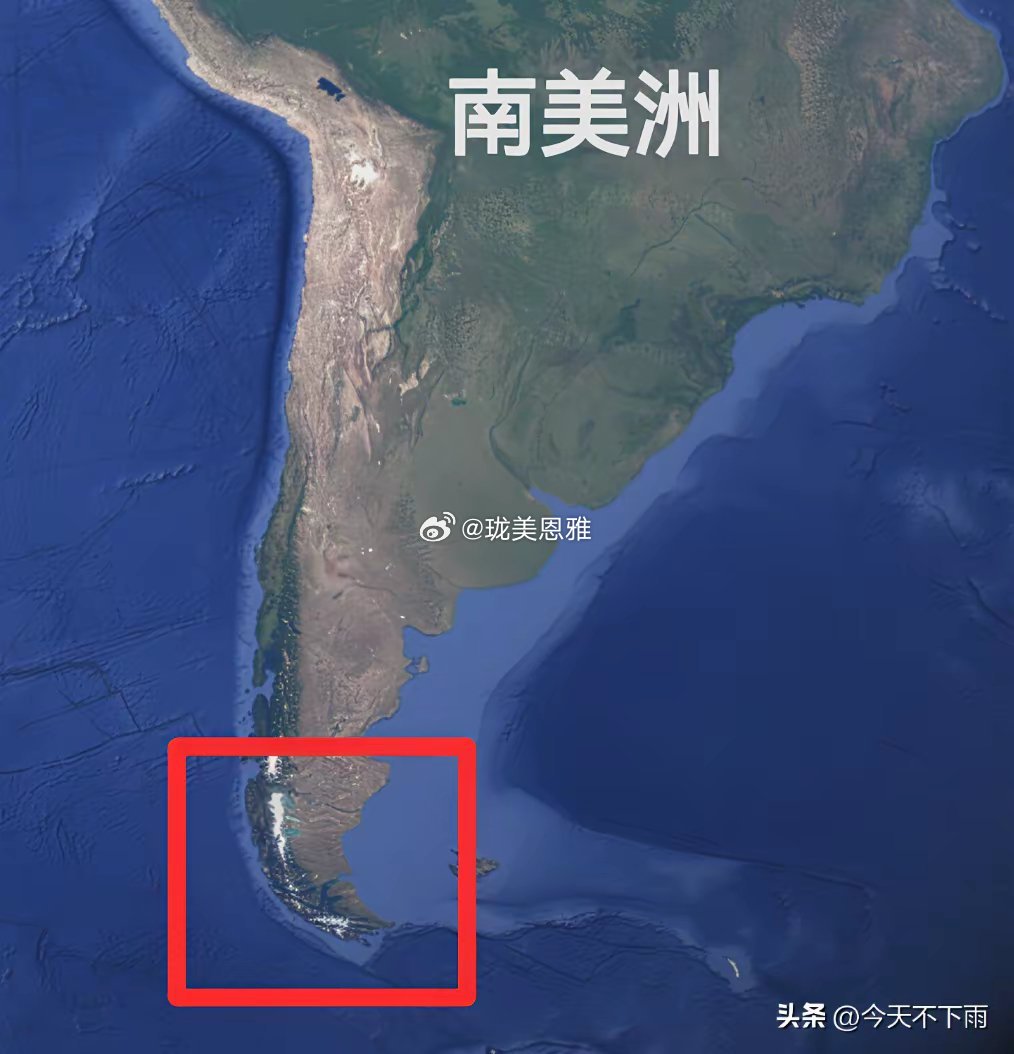 网友发现卫星图在南美洲靠近极地附近存在诡异的形状…不仅对称而且还呈现出明显的人脸
