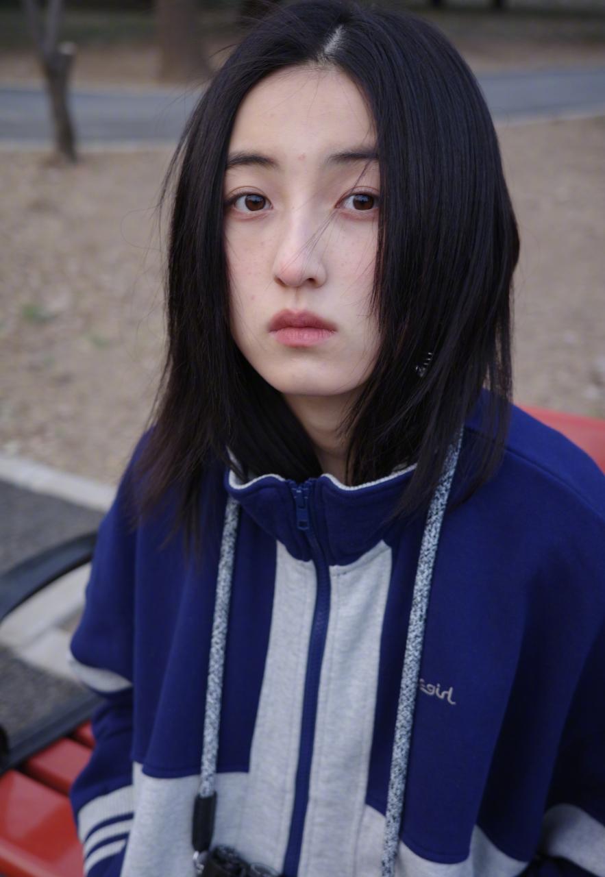 张子枫素颜生图好真实好美。