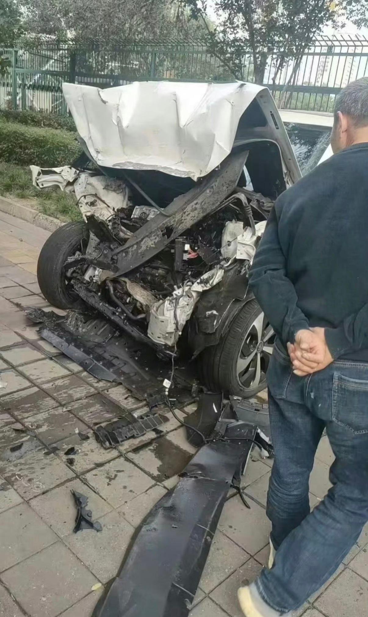 车圈车评人大佬出这档子事儿肯定糟心死了，不过人没事就行，后续影不影响职业发展那都