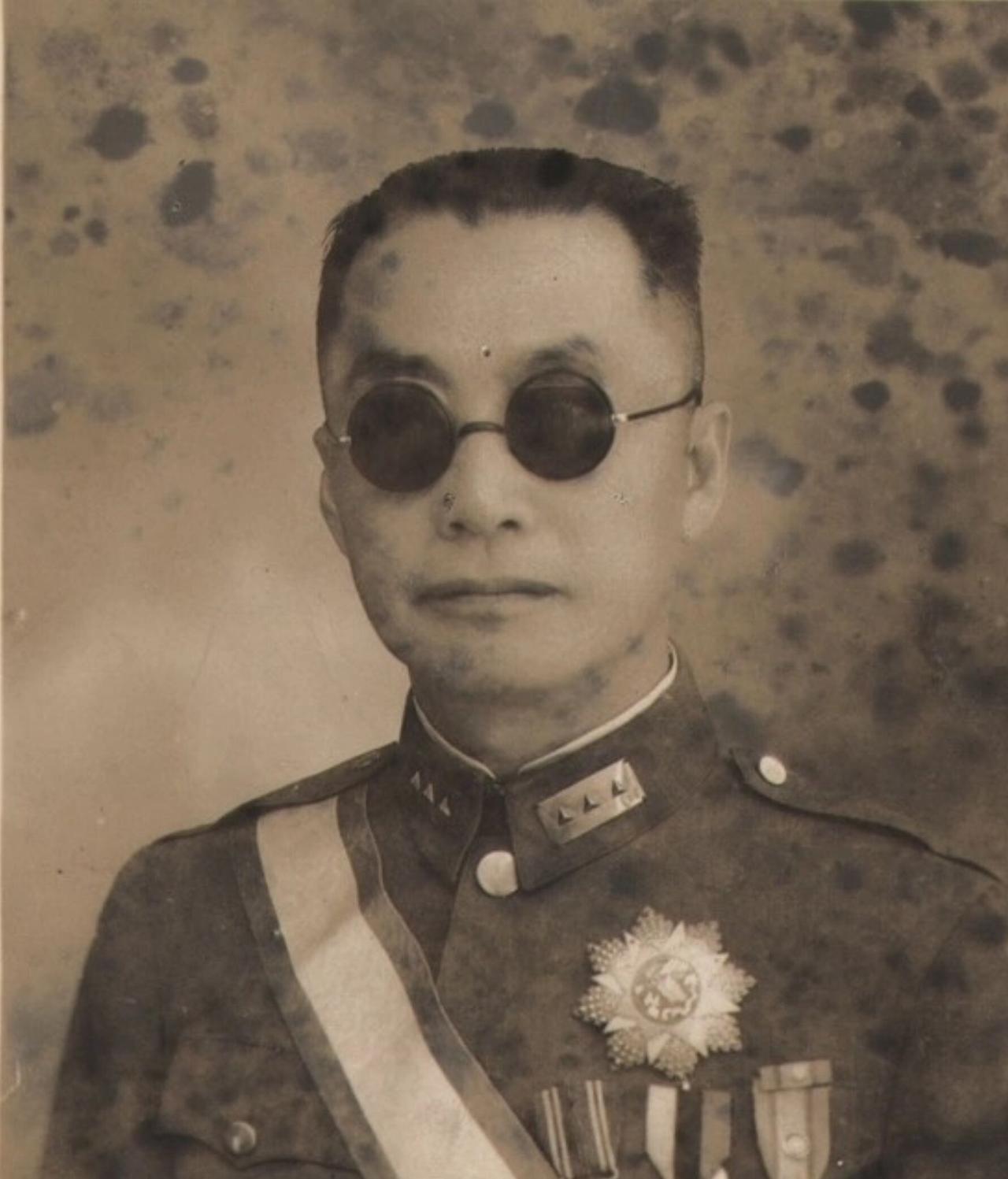 1949年，成都解放后，有一件事情让解放军非常头疼，无论如何都找不到四川省主席王