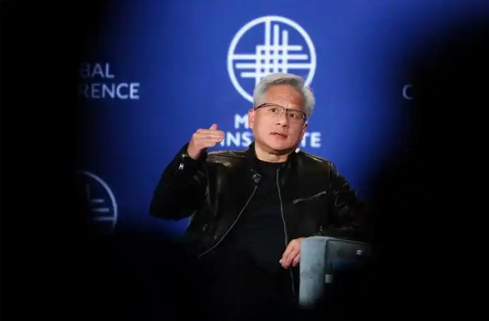 黄仁勋怕是忘了，自己的饭碗到底是谁给的！他直言：中国不应该获得英伟达最先进的芯片