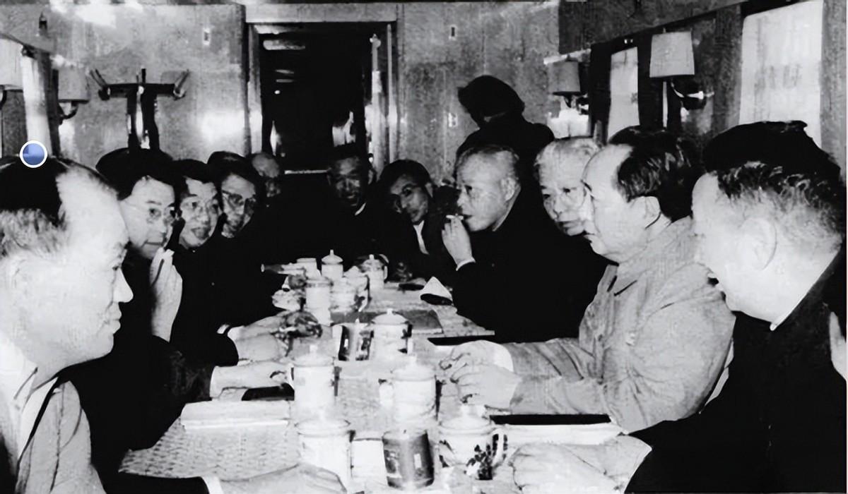 毛主席告诫省委书记们，他最担心四件事，至今都发人深省

“1956年3月的清晨，