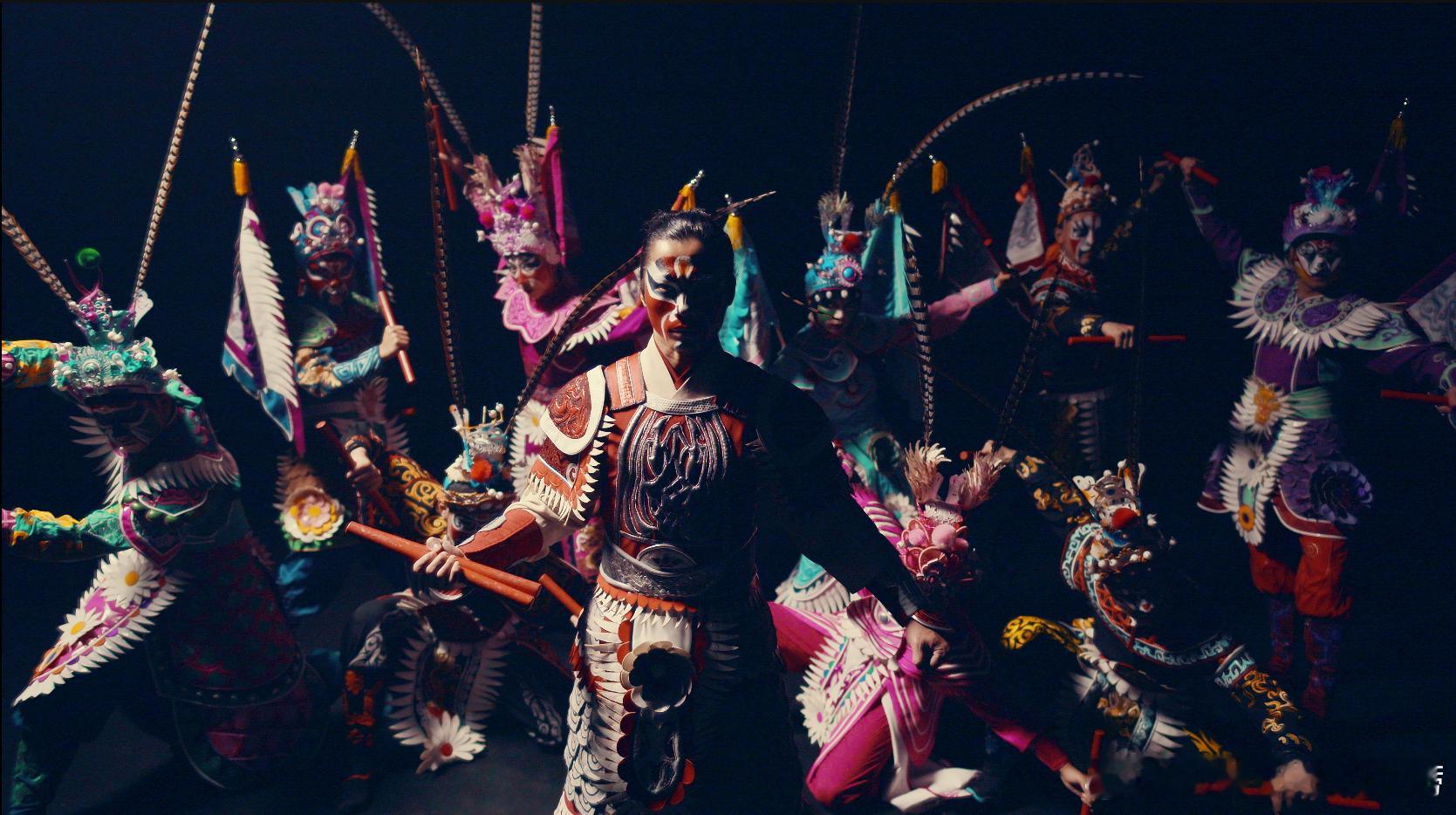 英是英雄的英歌是歌颂的歌油彩面庞炸响雷霆槌音！舞蹈《一纸归乡》——舞剧《英歌》选