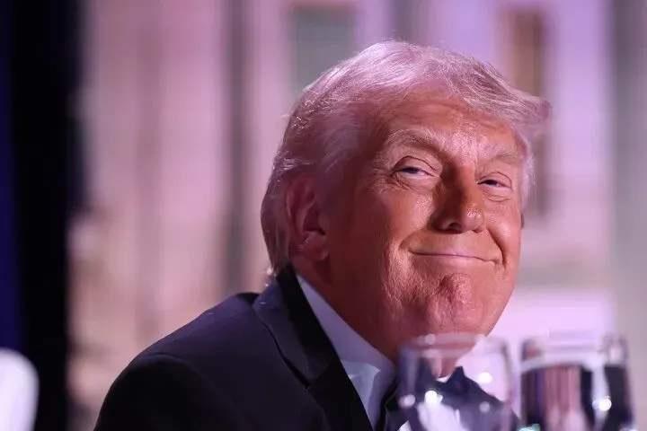 世界想和平，爱和平的国家，联起手来，援助伊朗，支持伊朗与美国血战到底。

这话听