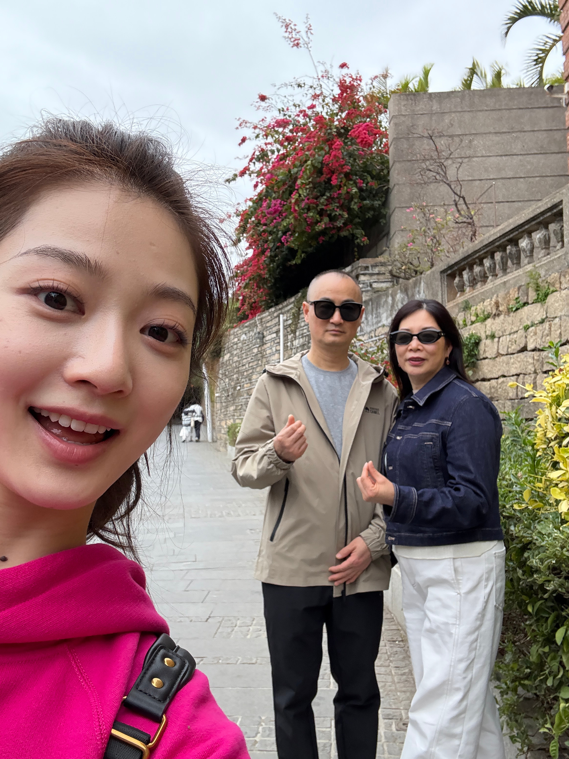 想起还有一些福建的旅游照没发五一在家躺假装出去玩了[种树]i i的爸妈和疯疯的我