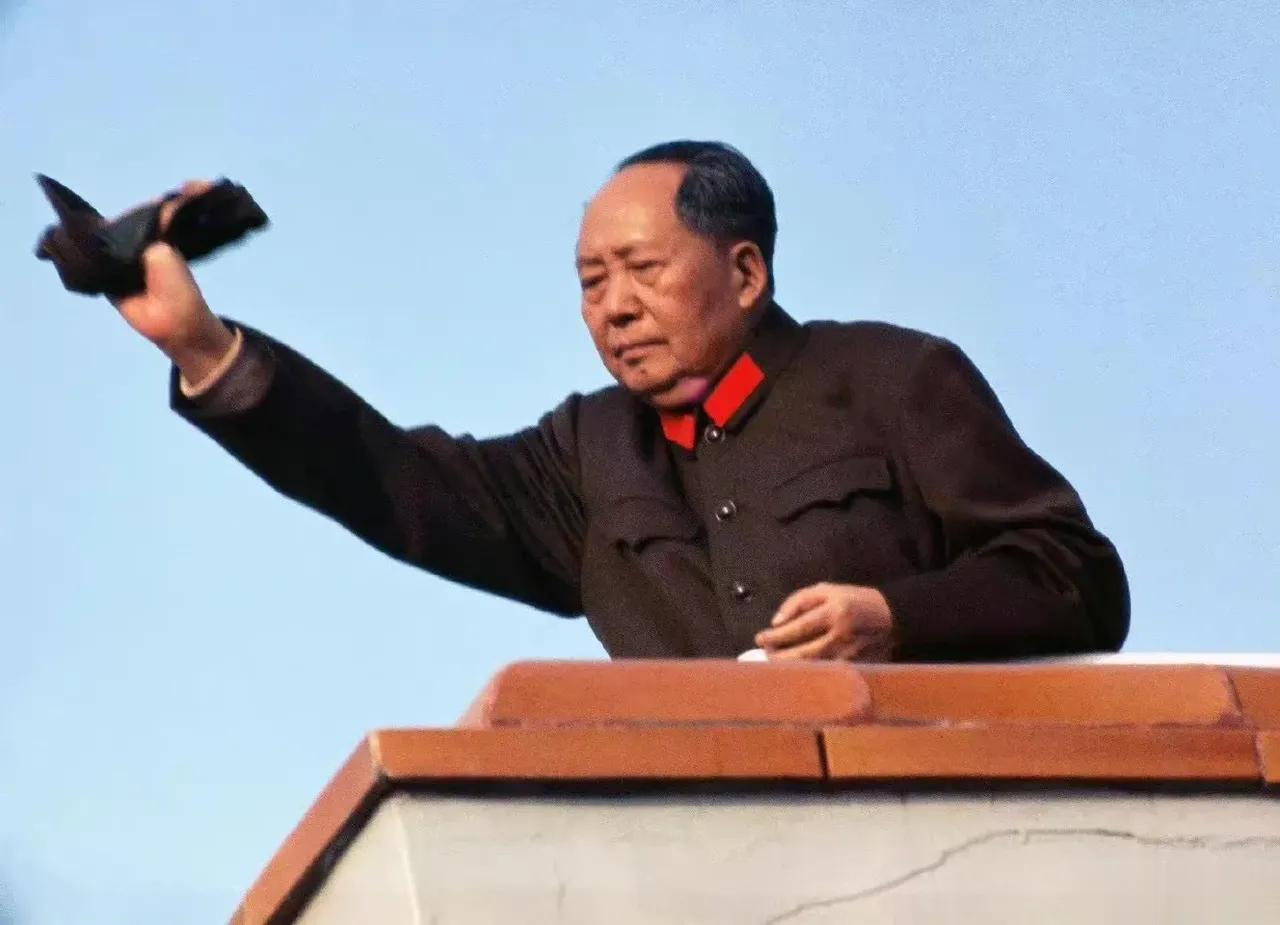 祝毛主席生日快乐！ ​​​