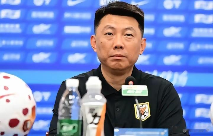 中超山东泰山主场迎战深圳新鹏城比赛前瞻
 
比赛时间：9月5日20:00，济南奥