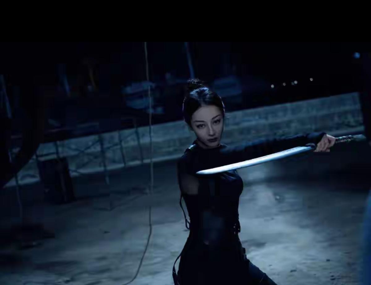 迪丽热巴快要美上天了！
感觉她越来越有韵味了，
以往只觉得迪丽热巴很美，现在感觉