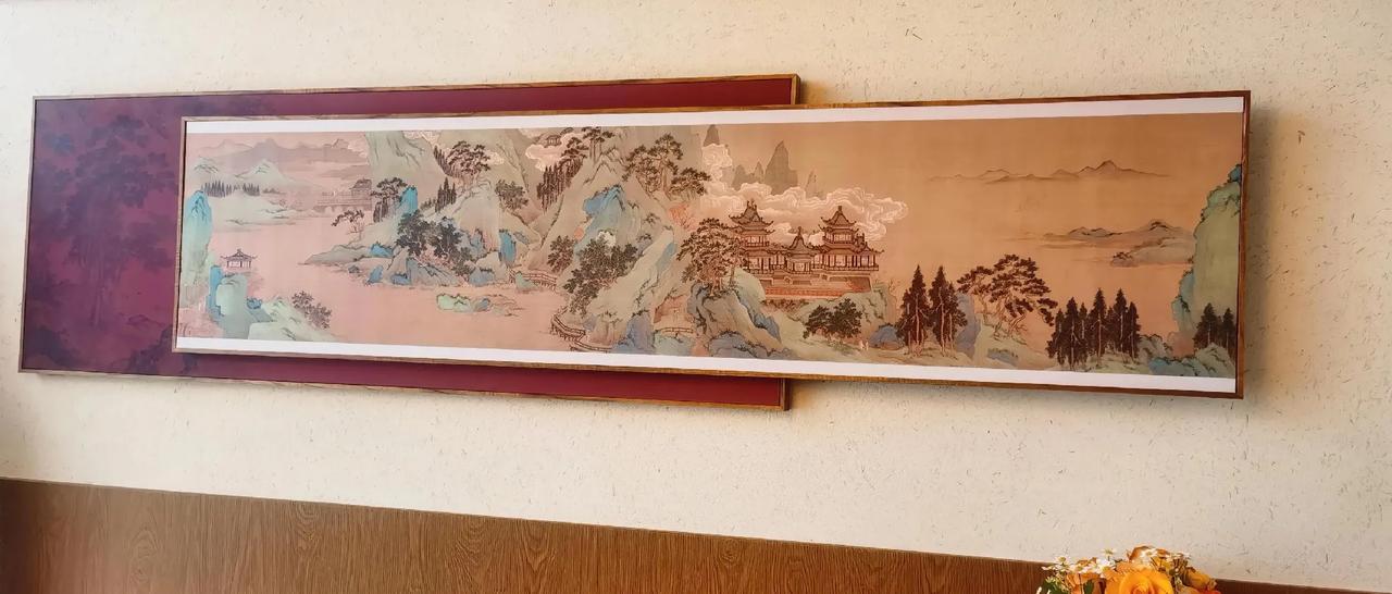 山水画中赏楼阁，心随景动意自怡。