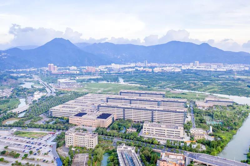 炸裂！宁德时代Q1狂赚207亿，总资产首破万亿，每天净赚2.3亿！🔥
 
宁德