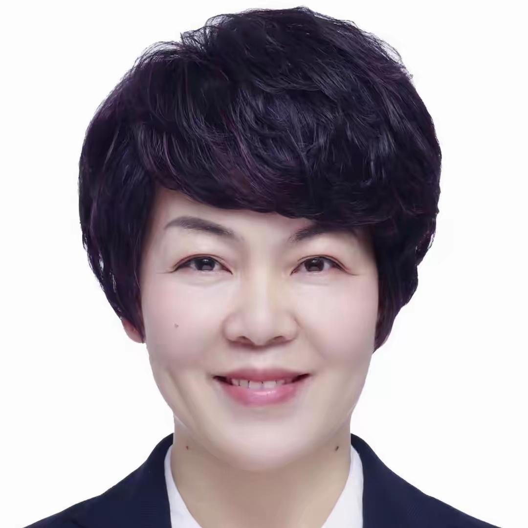 20岁闯上海，从摆摊到上市公司！这位江苏女性太牛了

1973年出生的郁瑞芬，江