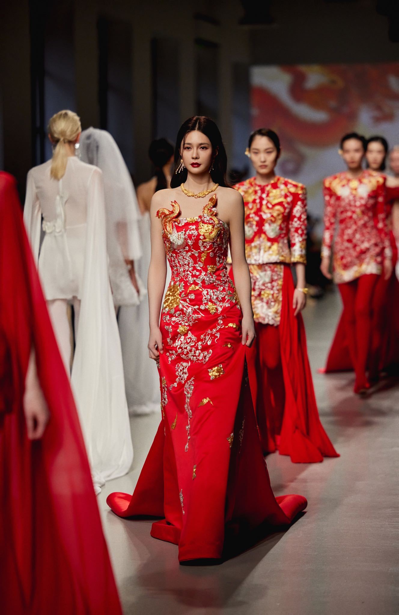 #中国新娘惊艳巴黎#，中国高级珠宝品牌DR携手全球知名华裔设计师Vivienne