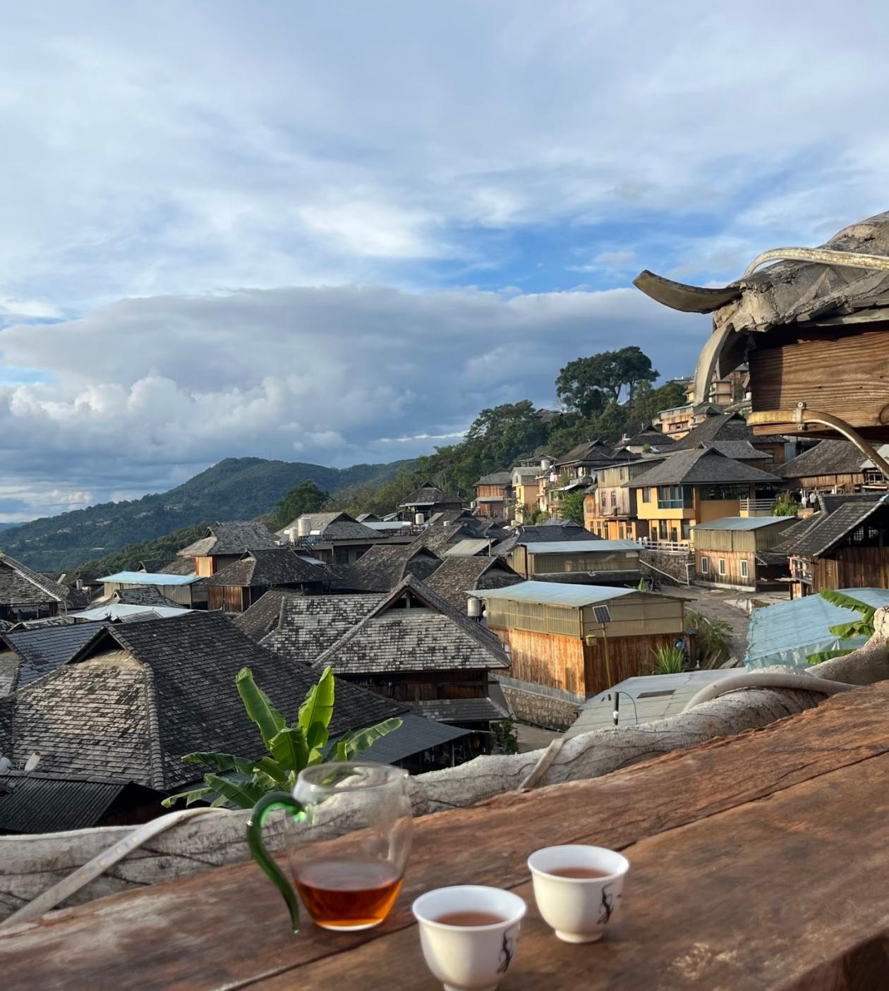 管不住自己，真的会毁掉后半生！50岁男子约女网友农庄约会，一时冲动突发重病，女方