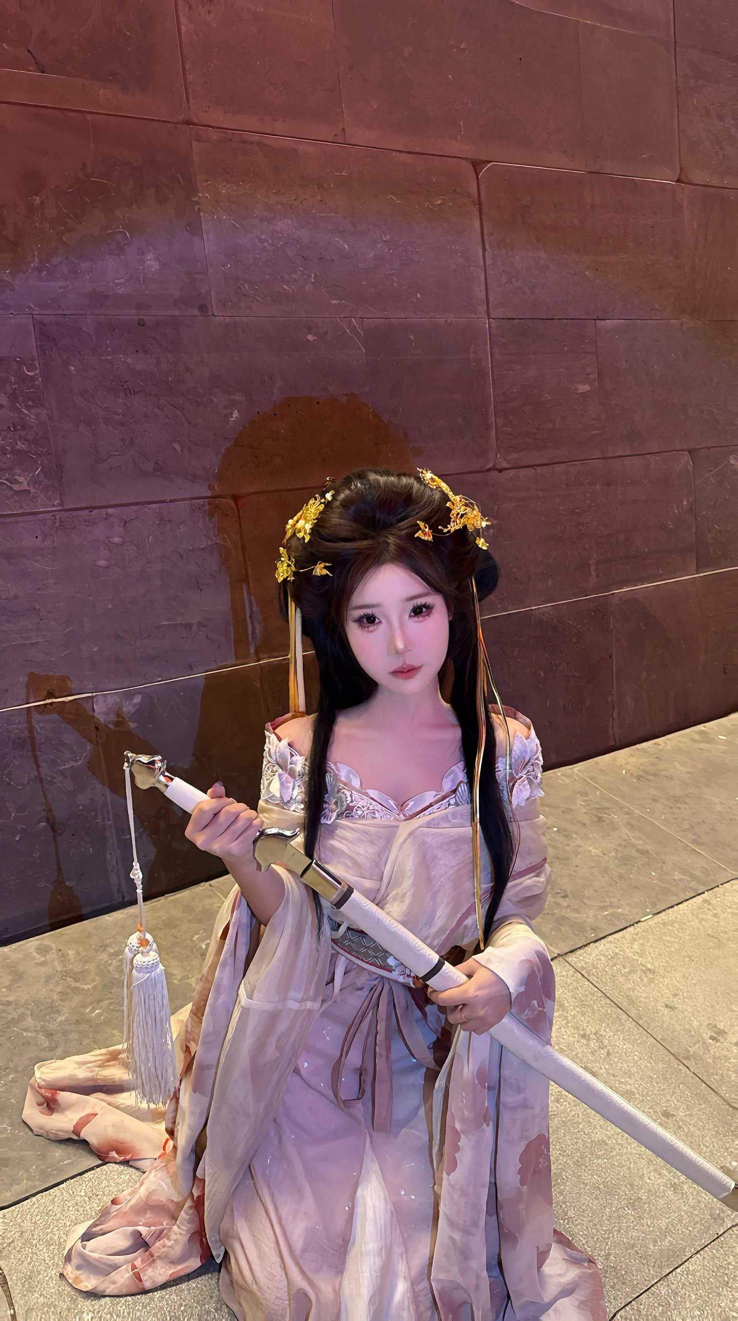 请借宝刀一用 能让他死而瞑目的 只有我虞姬一人