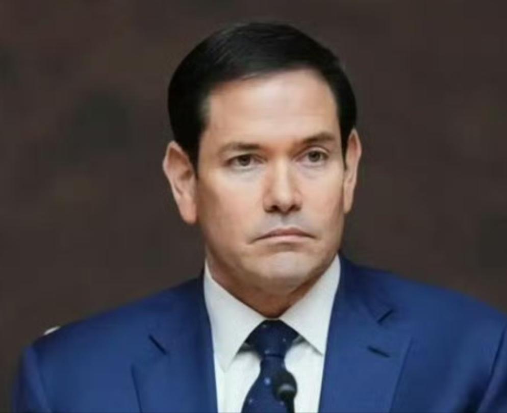 美国国务院终于认输了？本周五，美国国务院在《联邦公报》上发了个最终规定，直接把放