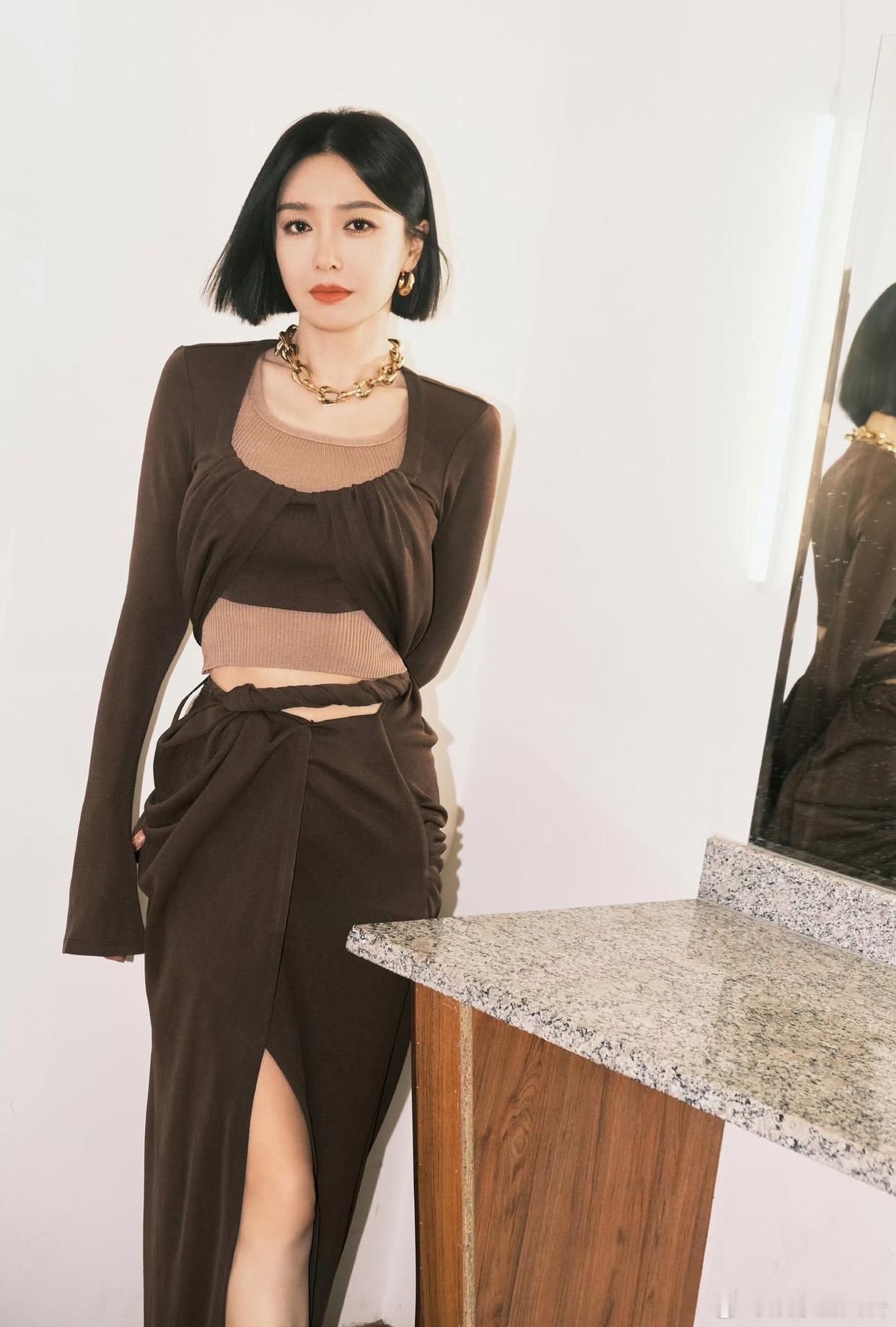 秦岚这魅力真稳，颜值在线还人间清醒，姐太会了！ 