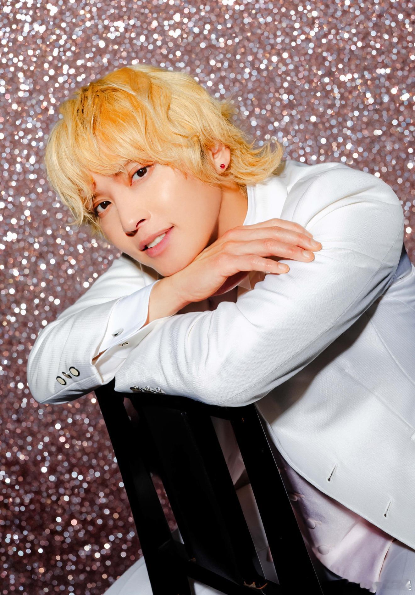 手越祐也 将于8月26日发行第三张专辑《☆SUPER☆STAR☆》。 