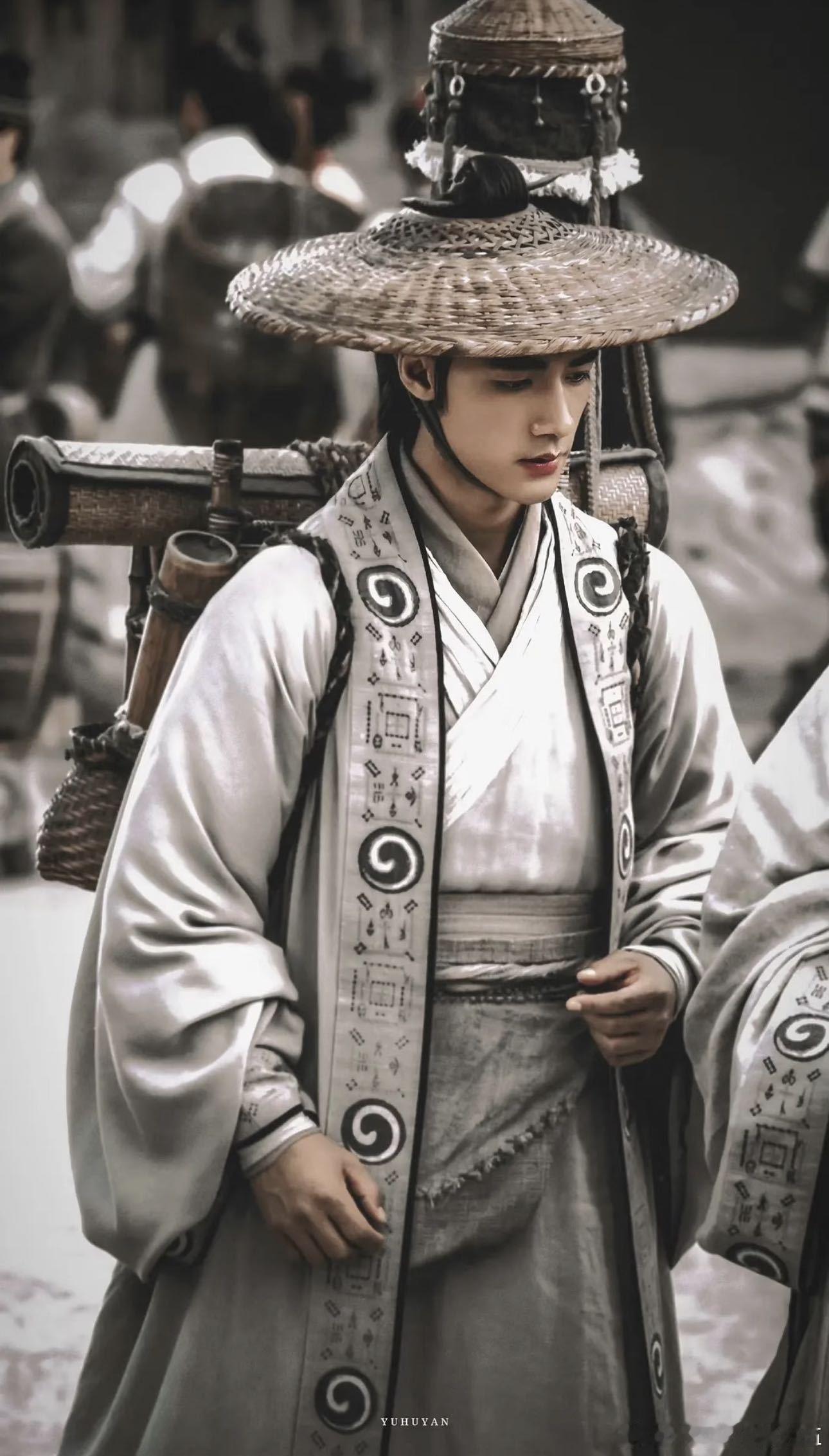 此沙每一次机会都抓住了 《镖人》的舞台上，此沙的感慨是对过往的回望，更是对努力的