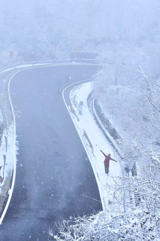 昨日实拍｜一日往返，杭州人民有自己雪山🏔️