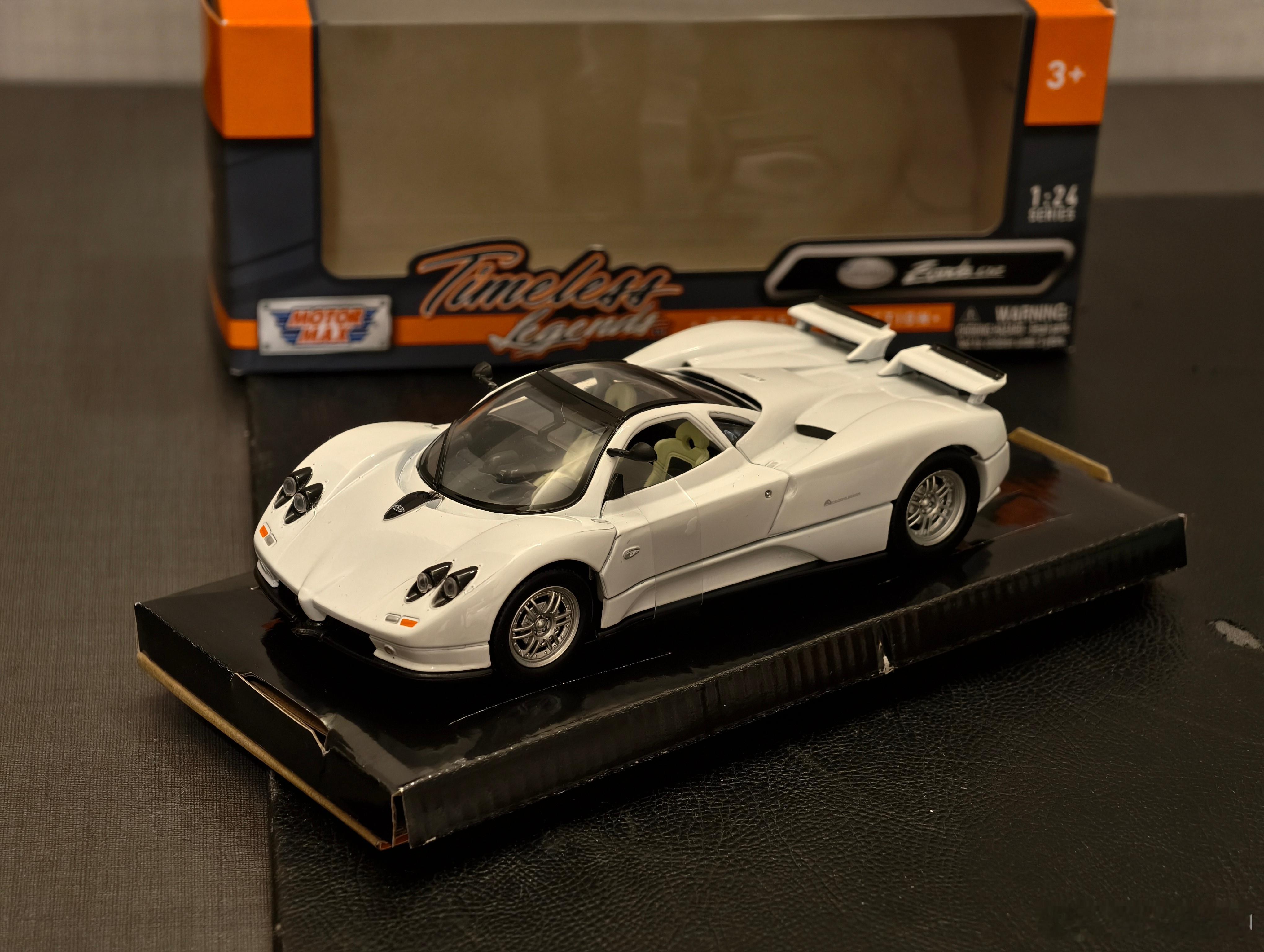 全款拿下帕加尼 Zonda C12！咱也是在帕加尼消费过的人了，又不是没有这个实