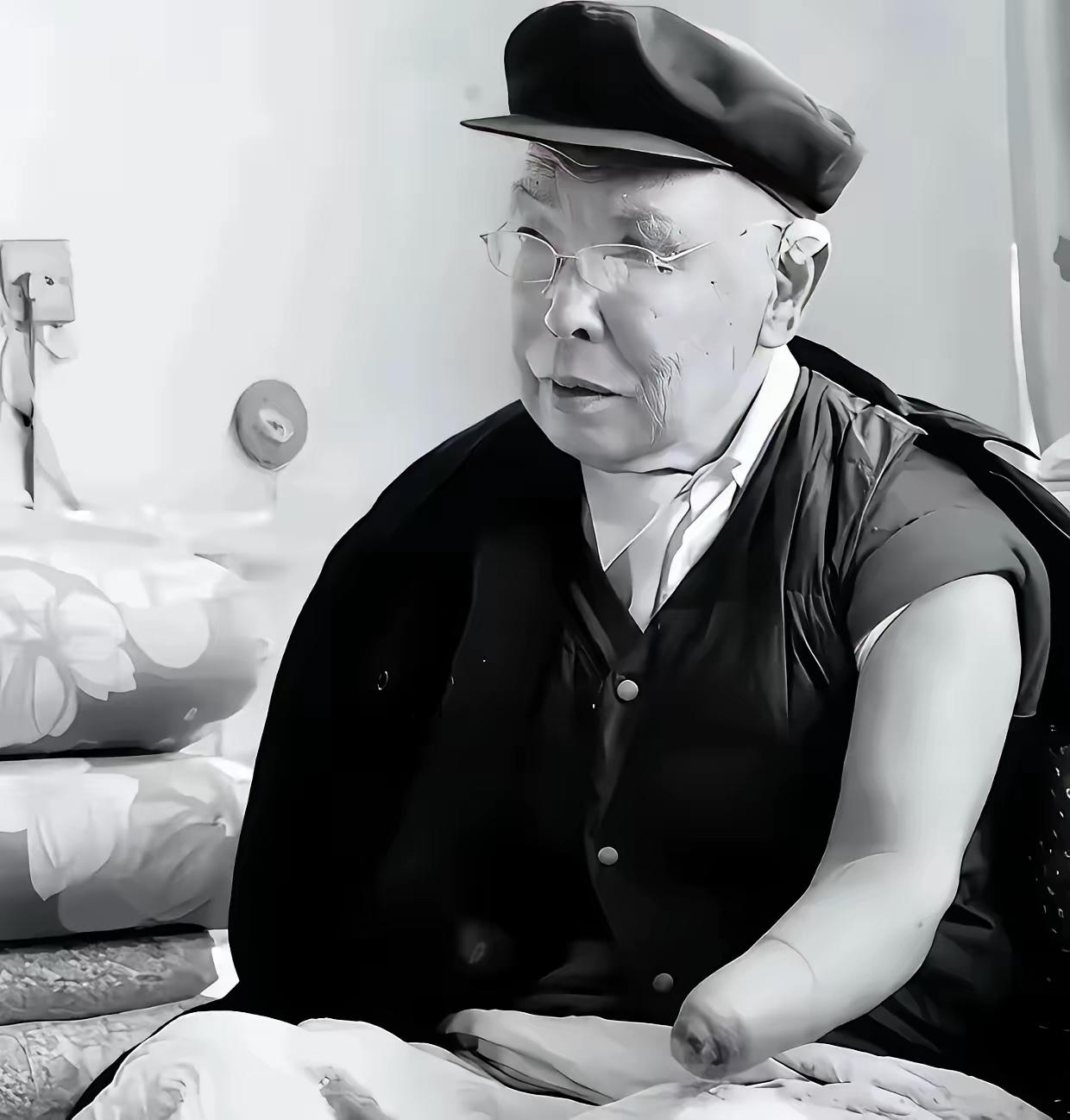 1952年，被冻掉四肢的志愿军战士朱彦夫回到山东老家，母亲哭着对他说：“儿呀，你