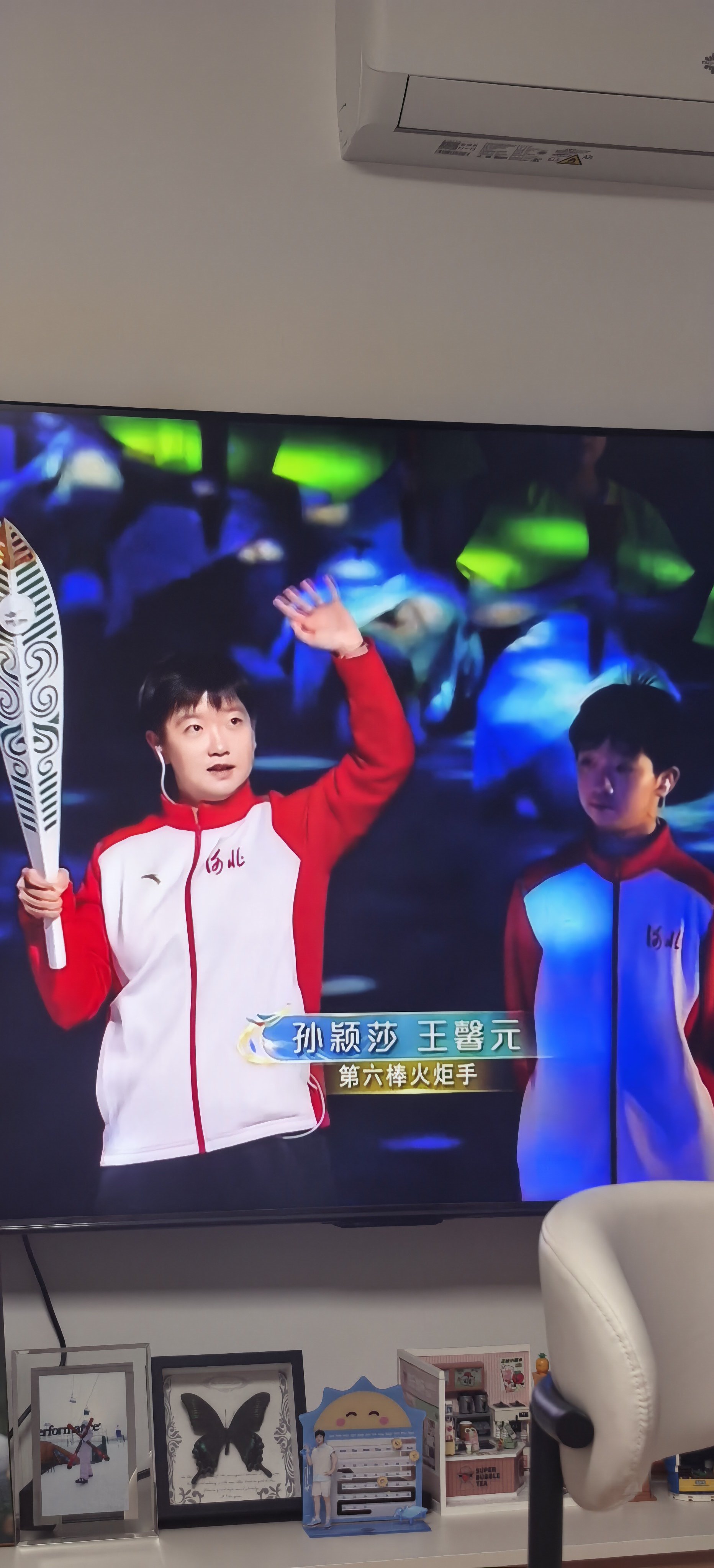 我靠 是不是太漂亮了我家孩子[舔屏]孙颖莎火炬手 ​​​
