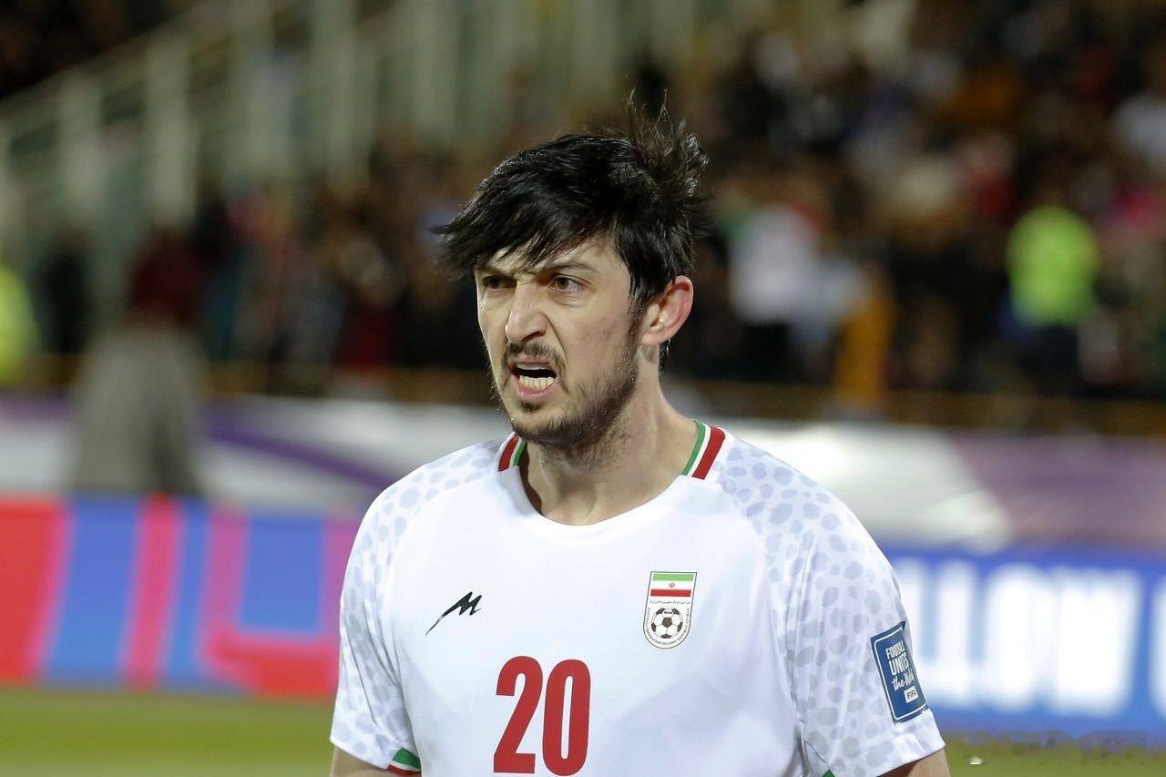阿兹蒙无缘世界杯 伊朗国家队开除阿兹蒙 2026世界杯⚠️ 伊朗锋线核心被开除！