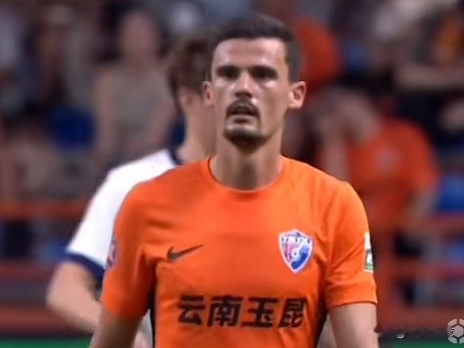 云南玉昆一口气官宣7名球员离队…刚刚，云南玉昆官方宣布，恩里克、内内、罗竞、迪力