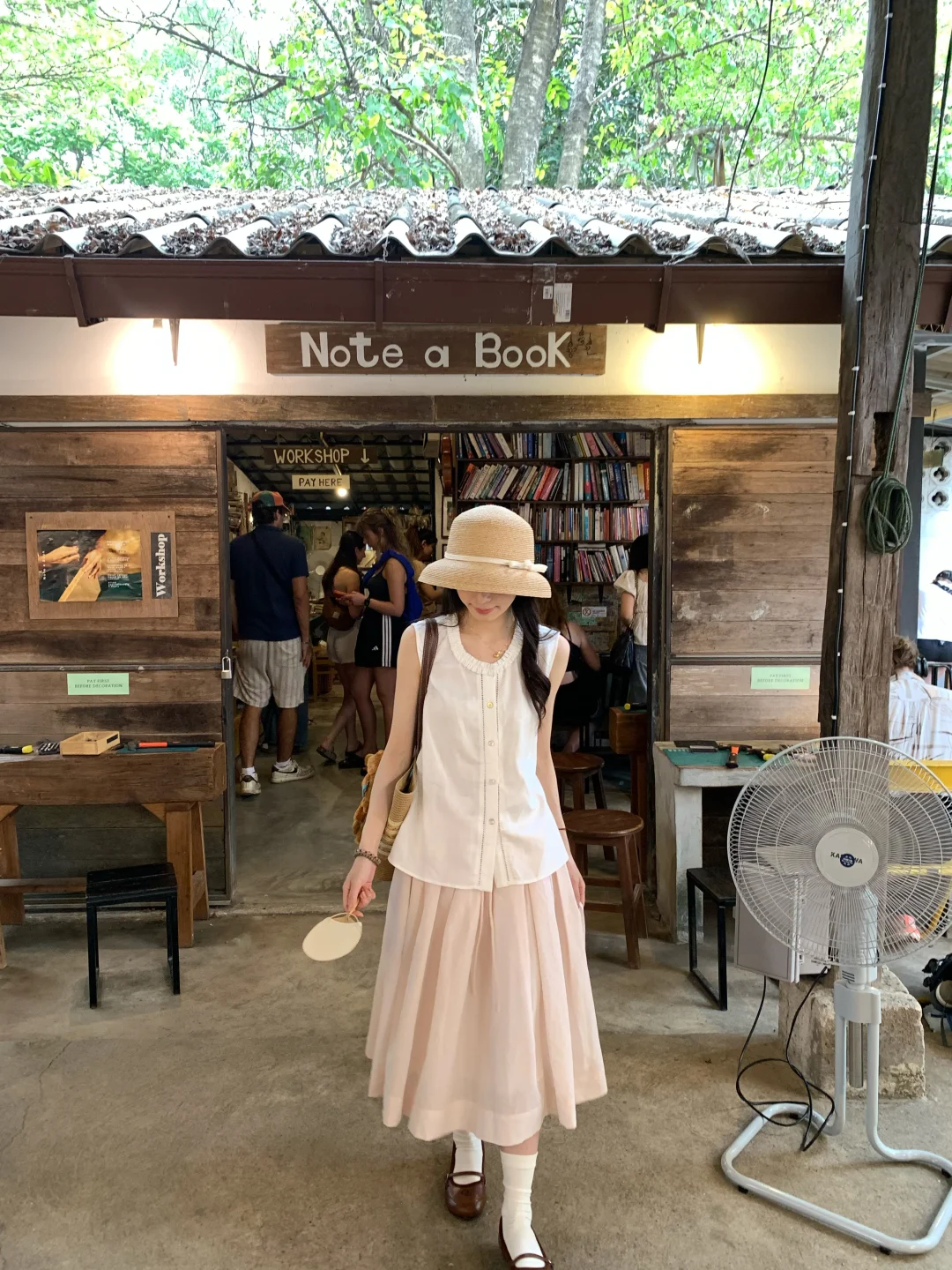 好喜欢我的粉色裙子 🌸