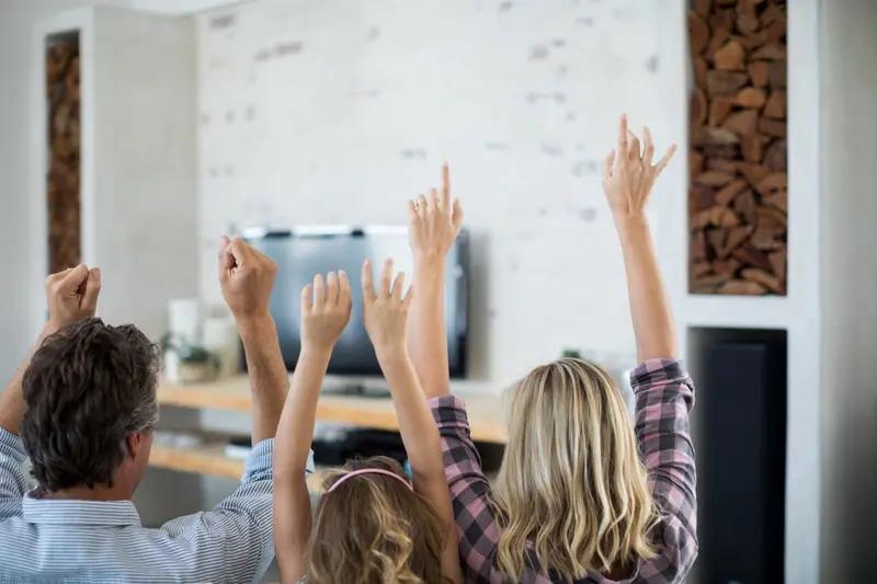 “客人”来了
适逢周六，儿子来了，儿媳来了，孙子来了。两手空空回来看父母来了。