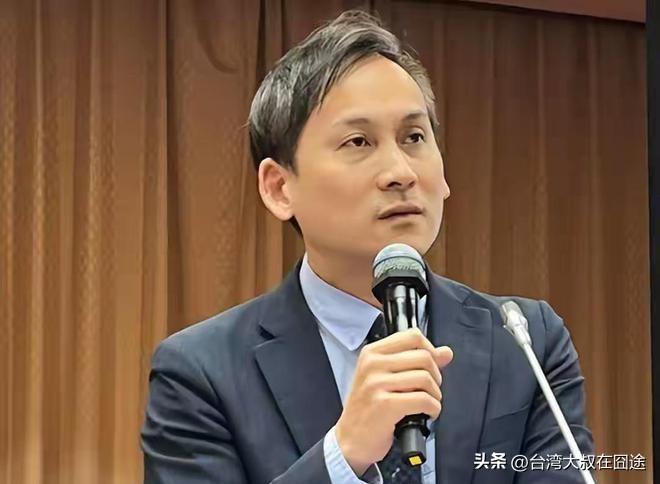 赖清德喊"休养生息"，叶元之一语道破：他在"卧薪尝胆"等2028大开杀戒！
 