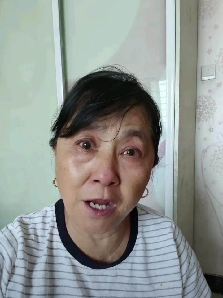 真是无奇不有。儿子儿媳妇都在北京上班，媳妇的产假快要结束的时候，打电话叫1000
