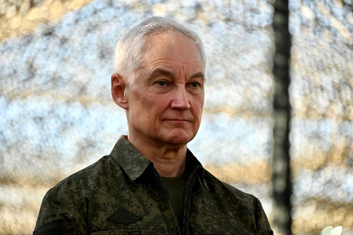 俄防长别洛索夫祝贺俄罗斯武装部队人员占领沃夫昌斯克市

俄罗斯国防部长安德烈·别