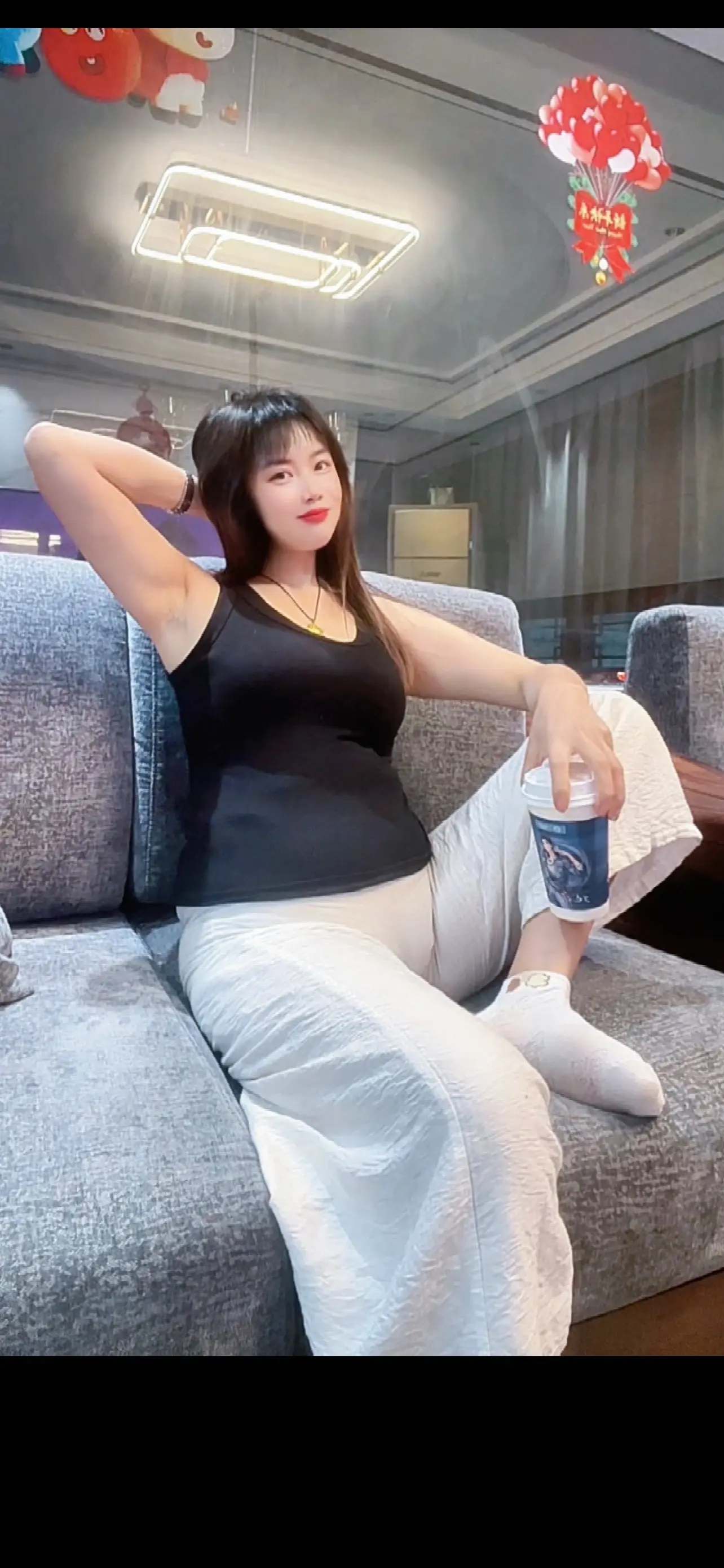 希望在不声不响的日子里，换来一个好的转弯，不求事事圆满，但求事事顺心。