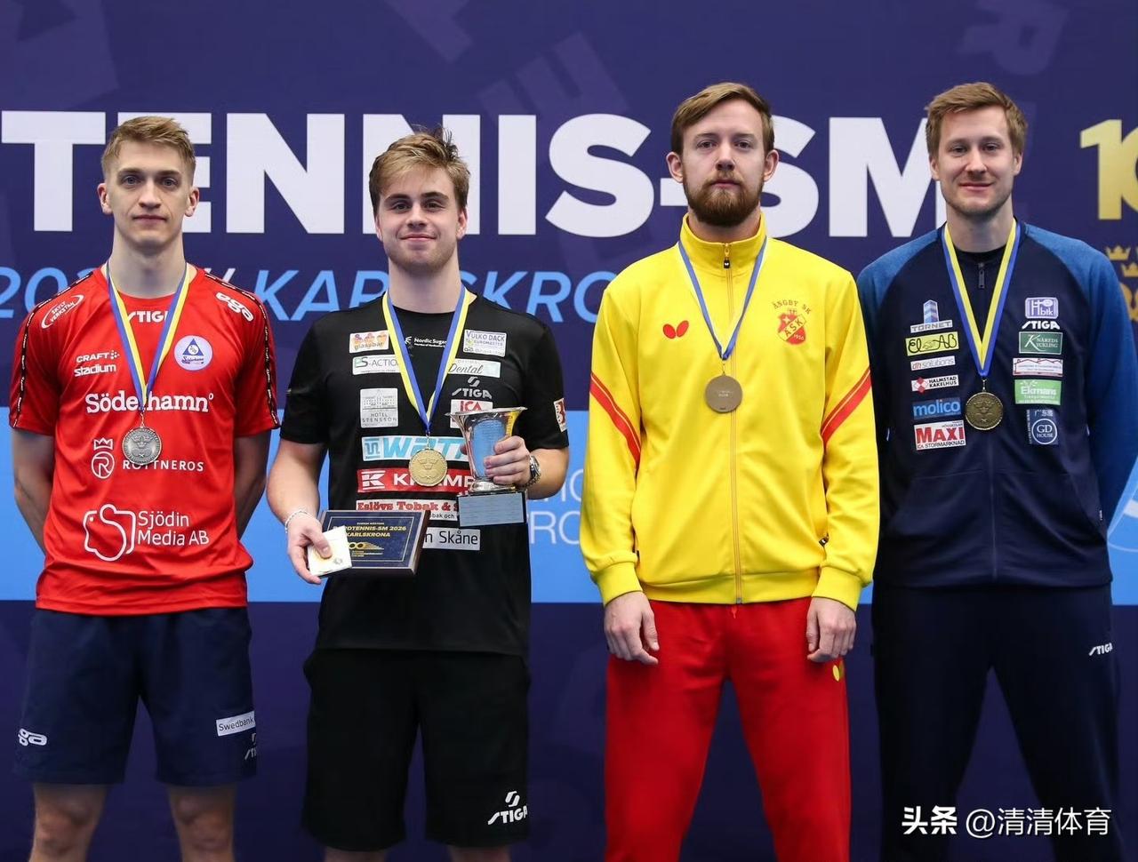  
 

 
2026年瑞典全国乒乓球锦标赛落下帷幕，男单赛场，小莫上演了绝对的