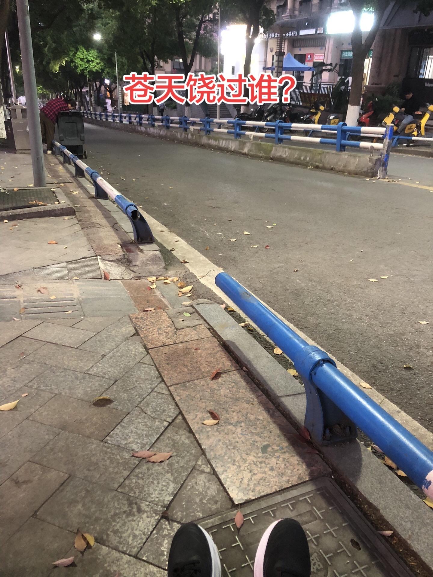 梁武帝佞佛是事实，却也是装模作样的为了统治。用佛教进行愚民政策，自以为...