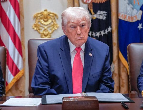 【无协议可能就不参会！特朗普拒赴欧洲，为乌和平谈判设前提】美国总统特朗普明确表示