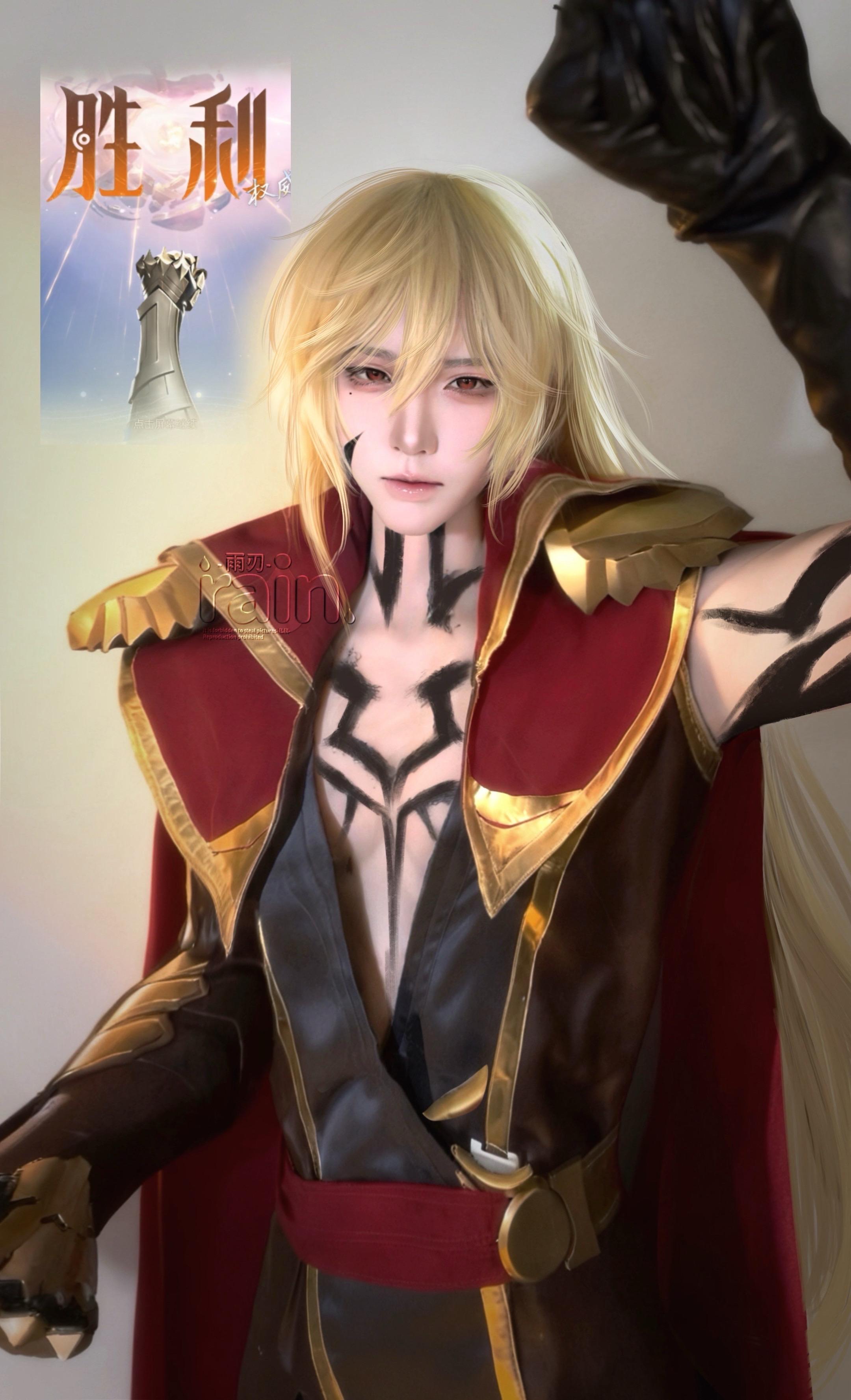 100%还原李信胜利结算页面。老农民们有发现自己本命英雄的手吗？