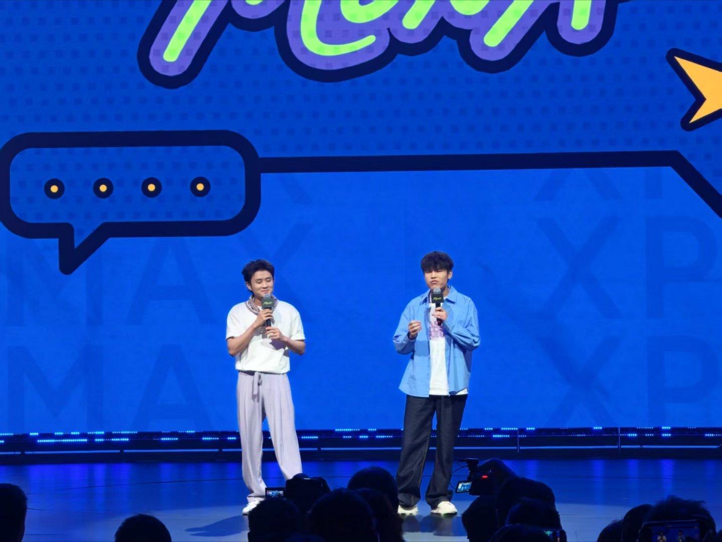 何广智、王勉以脱口秀式互动解码 MONA 不一样的「年轻人社交密码」MONA智能