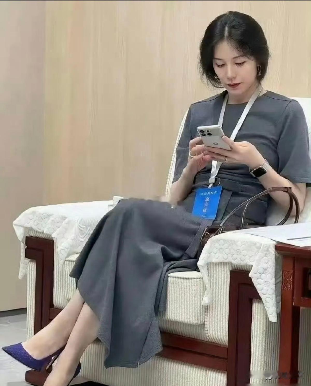 蔚来的老板娘，曾是央视主播，确实有章法！蔚来老板娘名叫王屹芝
蔚来的老板娘曾是央
